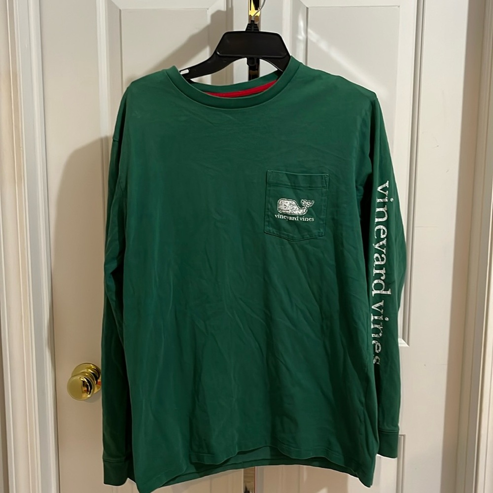 Vineyard Vines men's long sleeve size medium